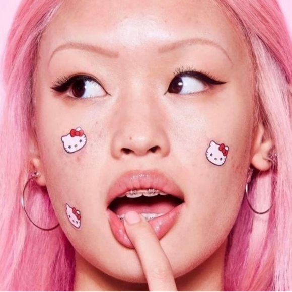 Hello Kitty X Starface Pimple Patch Compact Limited Edition BRAND NEW 2025 - Picture 2 of 13